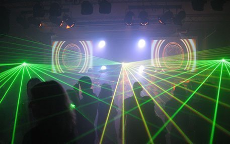 Lasershow | Artiest huren bij Swinging.nl