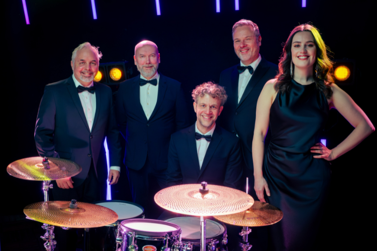 The Billionaires l Swinging.nl foto1 boeken | Swinging.nl