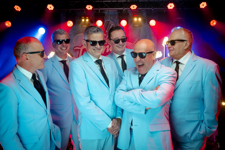 Johnny & The Moonshots | Artiest huren bij Swinging.nl