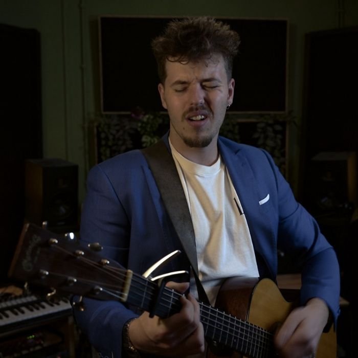 Zanger Luc | Artiest huren bij Swinging.nl