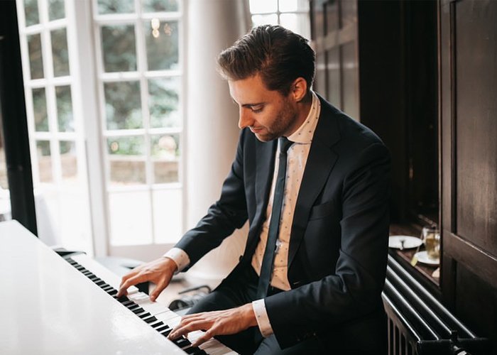 Pianist Gijs | Artiest huren bij Swinging.nl