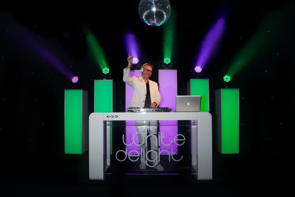 White Delight DJ show