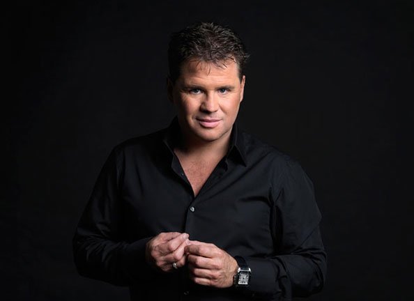 artiesten-huren-zanger-wolter-kroes-swinging