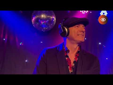 DJ Johan boeken op | Swinging.nl