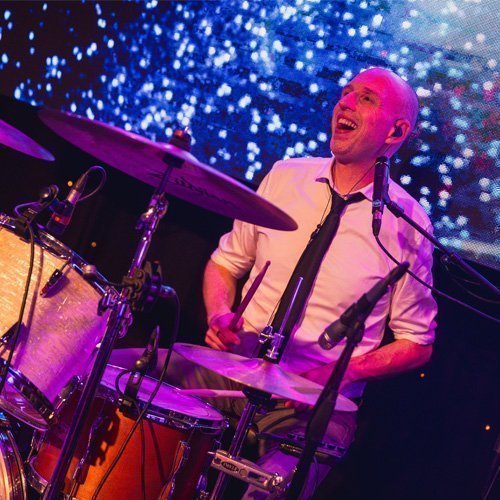 Coverband De Helden boeken | Artiestenbureau Swinging.nl foto5
