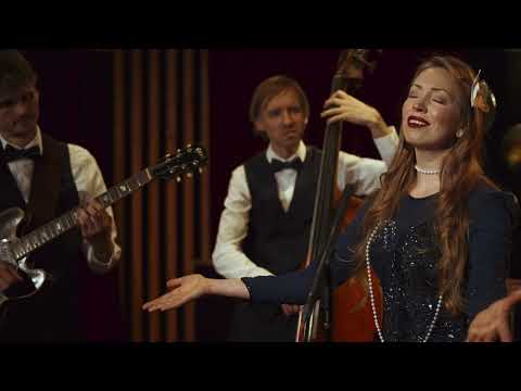 Simone's Suits - Valerie | jazzband boeken Swinging.nl Simone's Suits - Valerie | jazzband boeken Swinging.nl